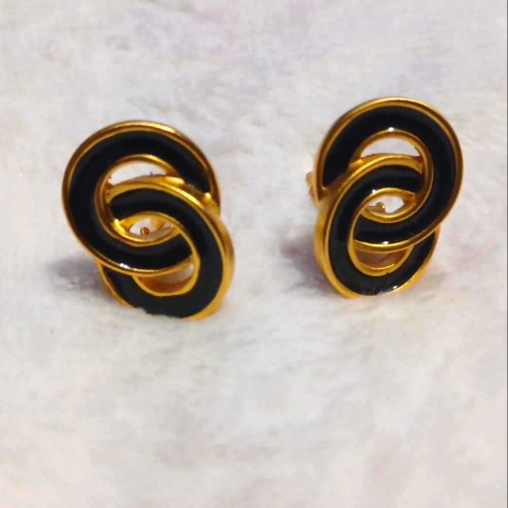 Elegant Gold and Black Interlocking Clip On Earrings